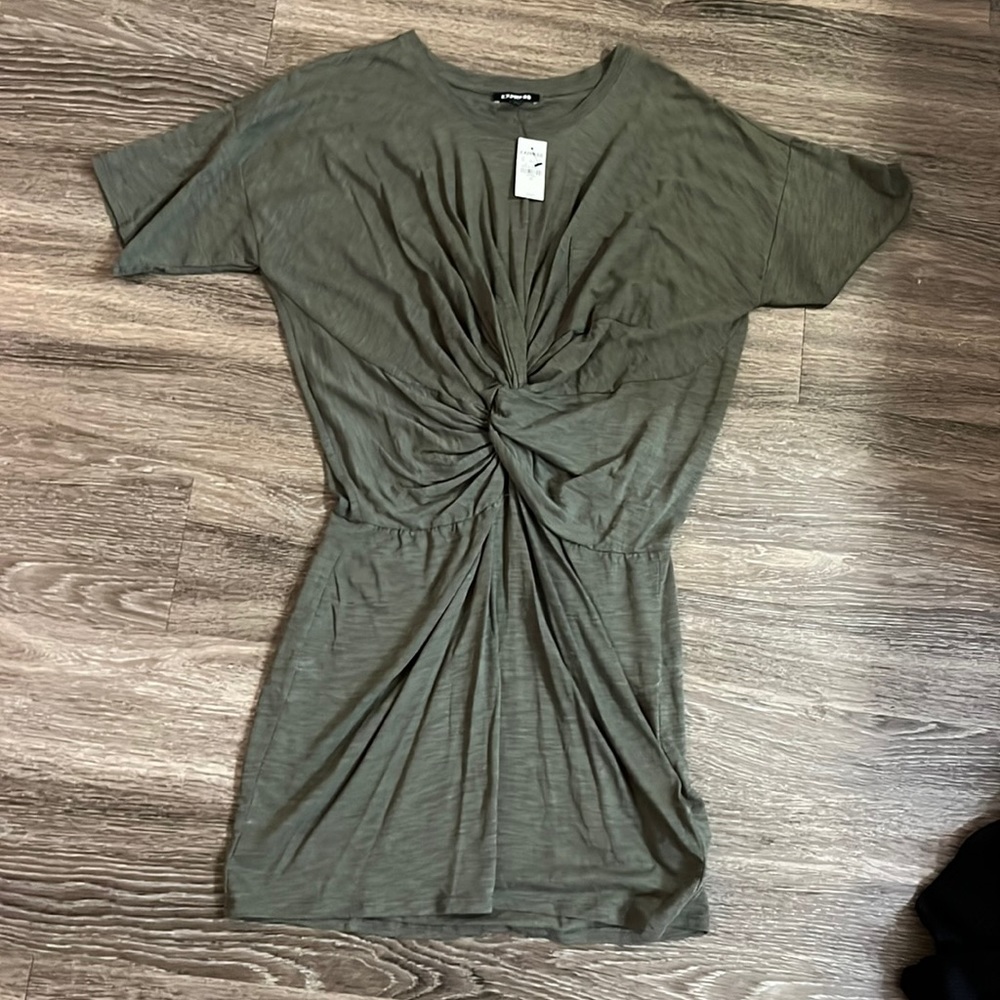 Express Dress twist knot M nwt